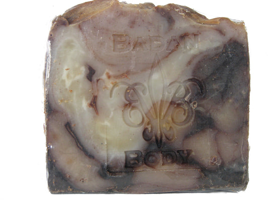 Madagascar: Cinnamon, Clove, Vanilla Shea Butter Bar Soap - BadanBody