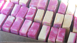 Handmade Soap: Fig & Berry Shea Butter Soap - Figberry Artisan Soaps - BadanBody