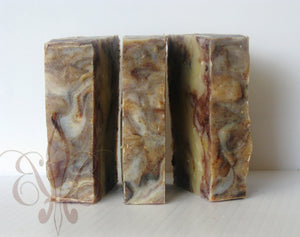 Madagascar: Cinnamon, Clove, Vanilla Shea Butter Bar Soap - BadanBody